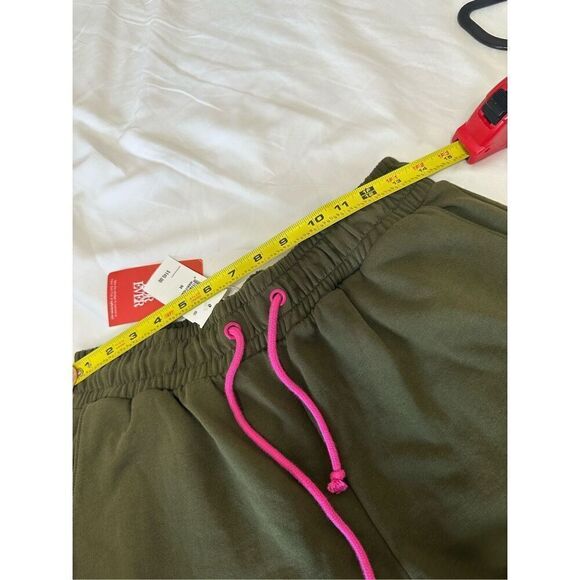 NWT Terez New Yorker Hunter Green Wear what makes you happy Sweatpants Size M - Picture 7 of 9